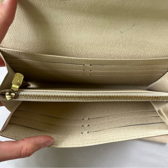 Louis Vuitton Damier Azure Wallet - Picture 5 of 9